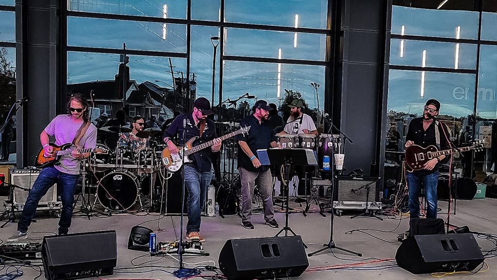 Best of Savannah winner Turtle Folk band playing on stage