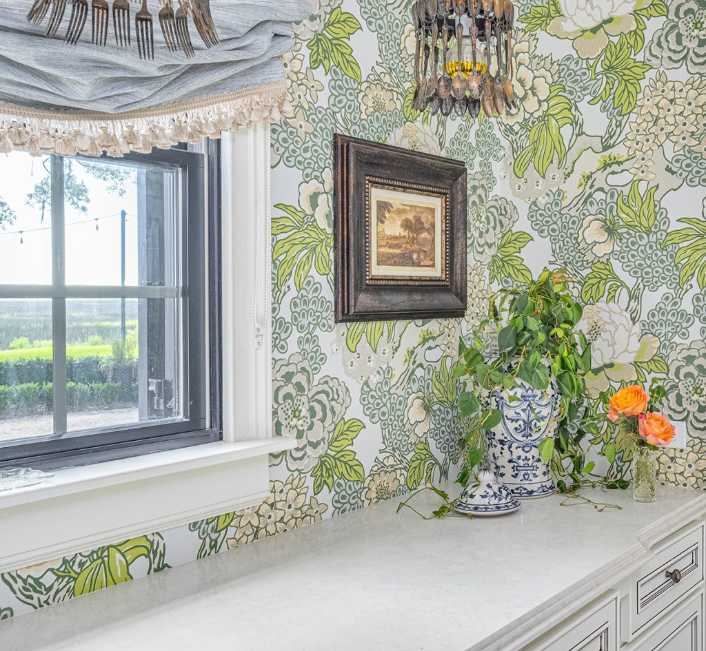 Floral Thibaut wallpaper in kitchen